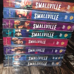 Smallville seasons 1,2,3,4,5,6,7, & 9